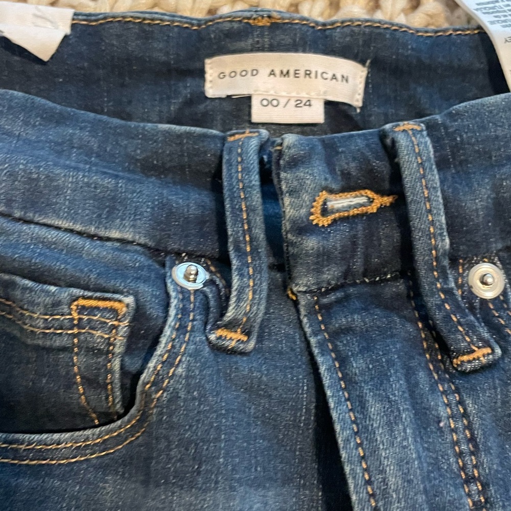 Good America new jeans no tag. Size 00/24